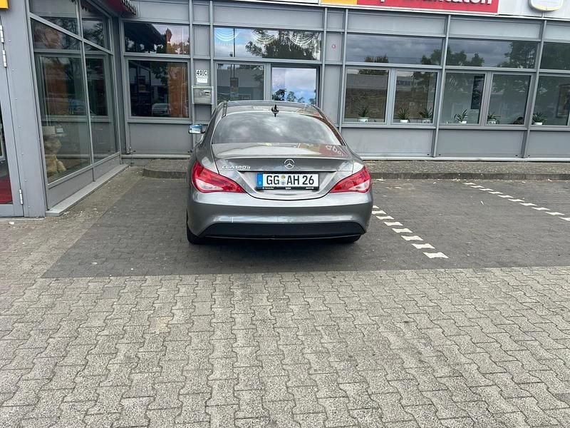 Gebraucht Mercedes CLA180 116 PS (85 kW) 2017 Grau Limousine