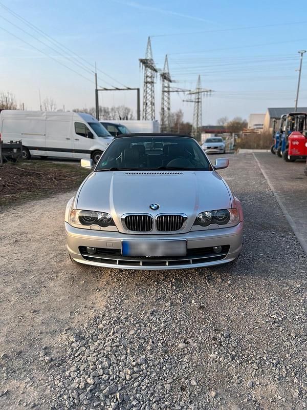 Gebraucht BMW 320 170 PS (125 kW) 2001 Silber Cabrio