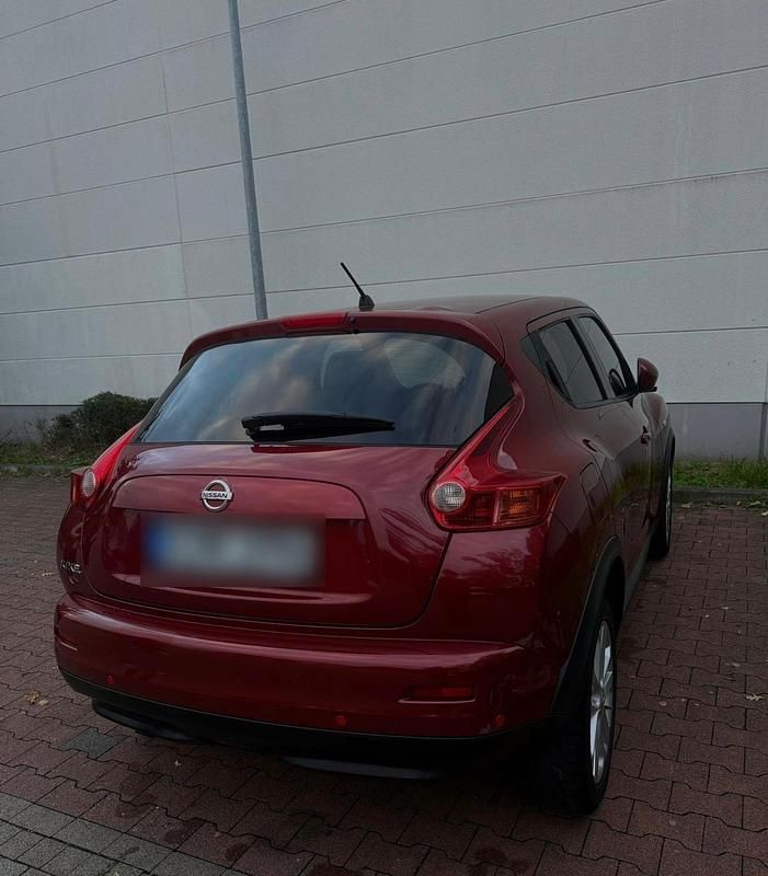 Rot Gebraucht 2013 Nissan Juke SUV | 11.500 € (Teuer) - Bild 1/4