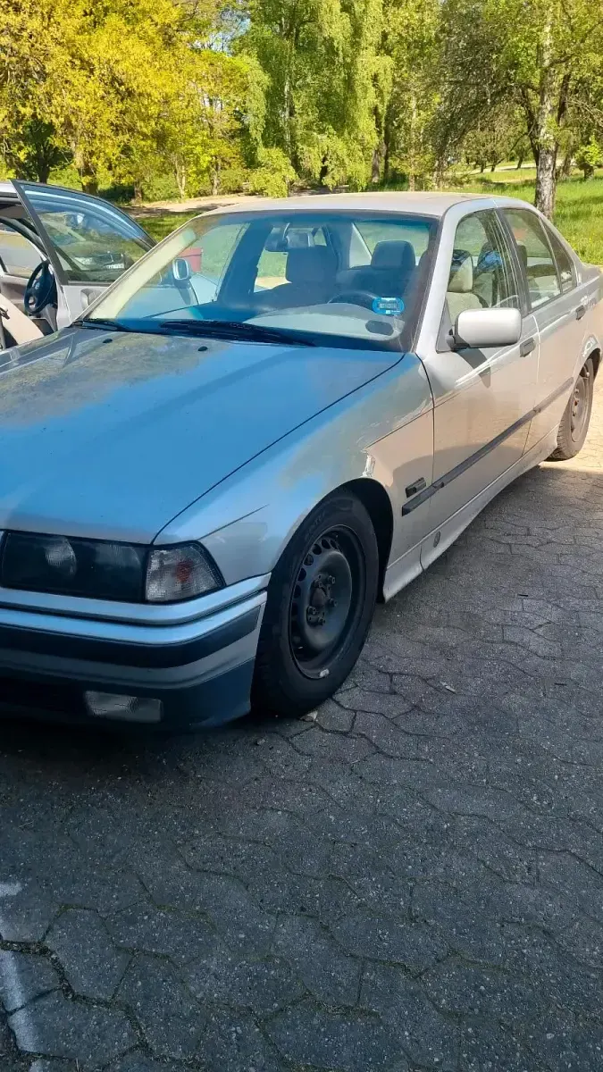 Second-hand BMW 328 192 CP (141 kW) 1995 Argintiu Berlinǎ