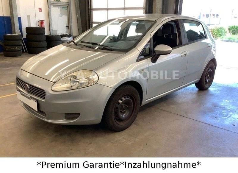 Grau Gebraucht 2009 Fiat Grande Punto Kleinwagen | 5.450 € (Teuer) - Bild 1/4