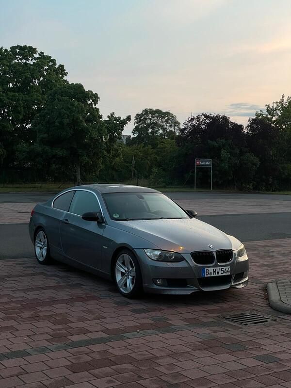 Grau Gebraucht 2008 BMW 325 Coupé | 12.800 € (Etwas zu teuer) - Bild 1/4
