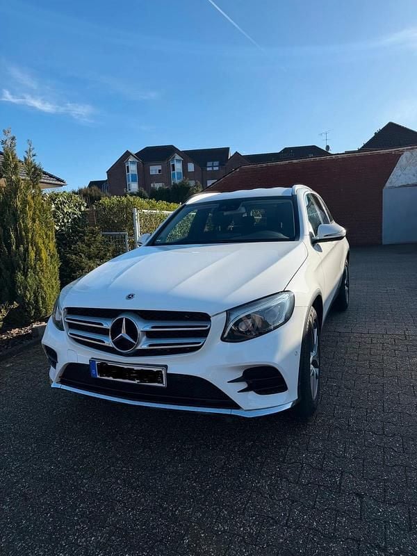 Gebraucht Mercedes GLC250 211 PS (155 kW) 2019 Weiß SUV