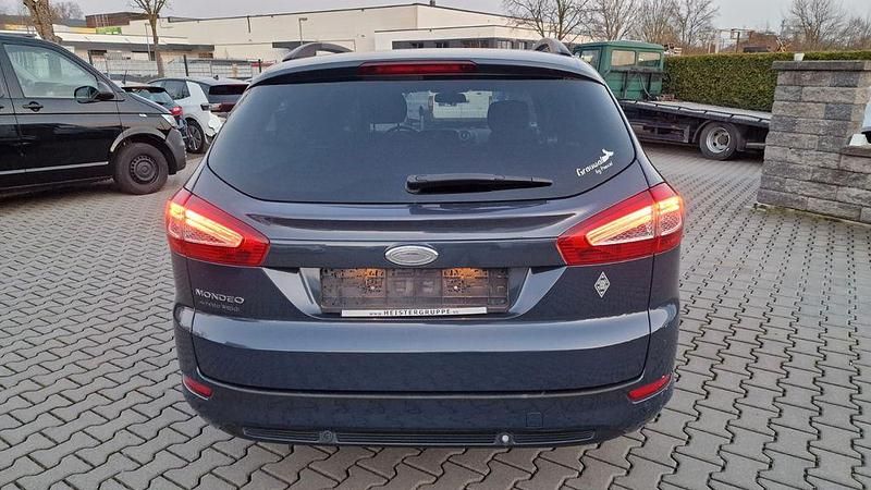 Gebraucht Ford Mondeo Trend 120 PS (88 kW) 2011 Grau Limousine