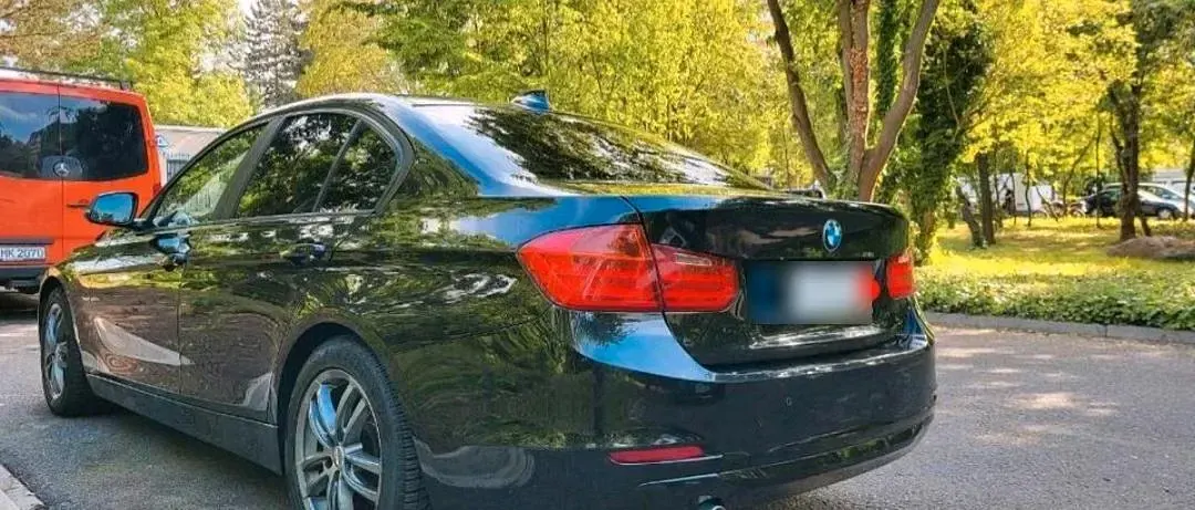 Gebraucht BMW 316 116 PS (85 kW) 2013 Schwarz Limousine