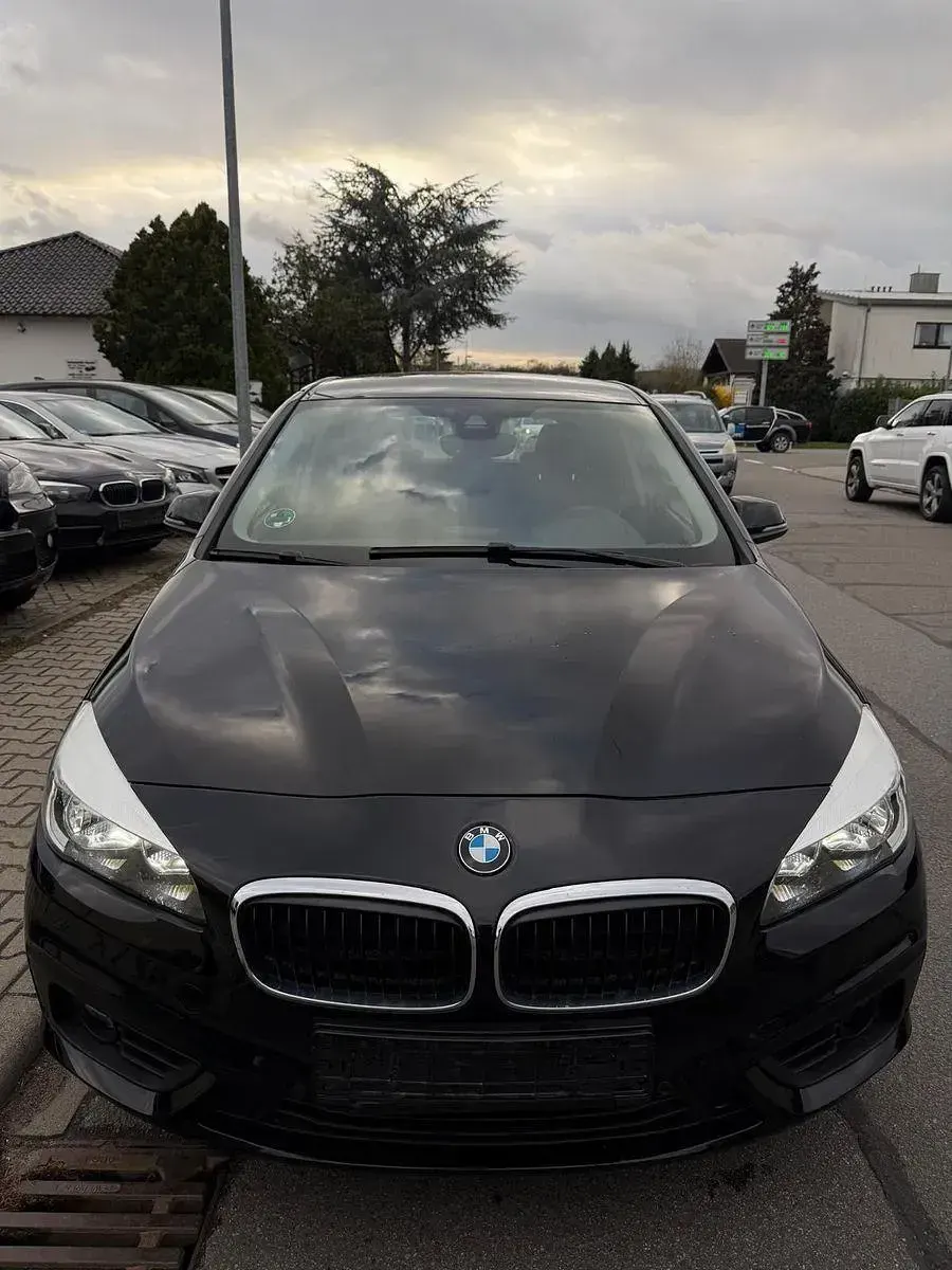 Gebraucht BMW 218 Active Tourer Advantage 136 PS (100 kW) 2017 Schwarz Van / Kleinbus