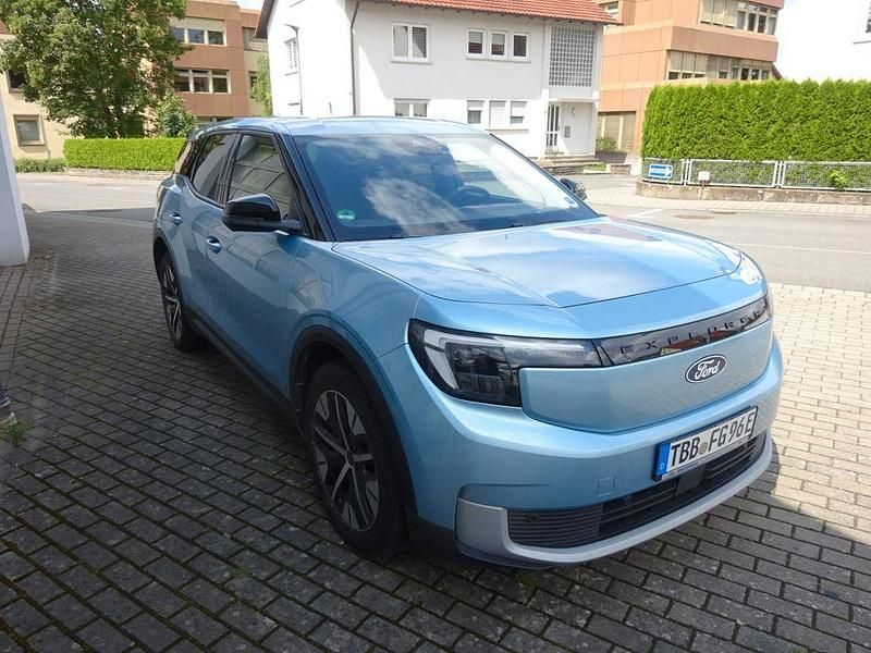 Używany Ford Explorer Extended Range 210 kW (286 KM) 2024 Niebieski SUV