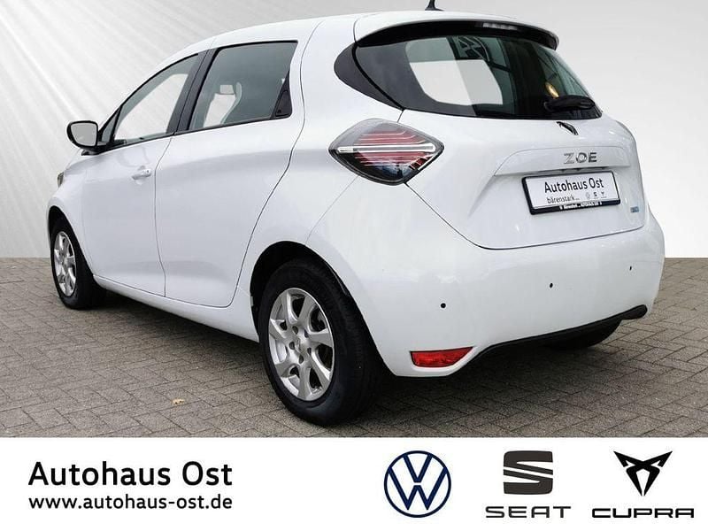 Gebraucht Renault Zoe Life 50 kW (69 PS) 2021 Weiß Kleinwagen