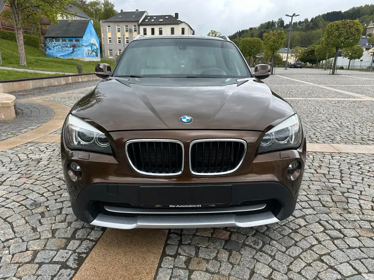 Gebraucht BMW X1 xLine 177 PS (130 kW) 2010 Braun SUV