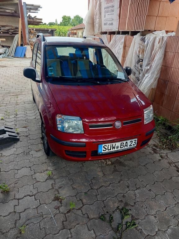 Rot Gebraucht 2010 Fiat Panda Kleinwagen | 750 € (Superpreis) - Bild 1/4