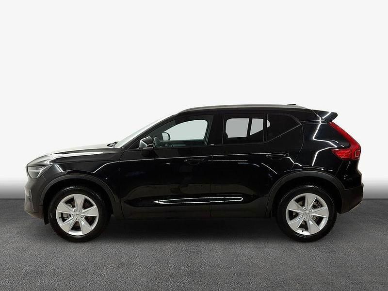 Gebraucht Volvo XC40 Core 163 PS (119 kW) 2024 Schwarz SUV