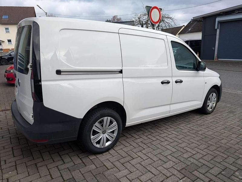 Gebraucht VW Caddy 102 PS (75 kW) 2024 Weiß Van / Kleinbus