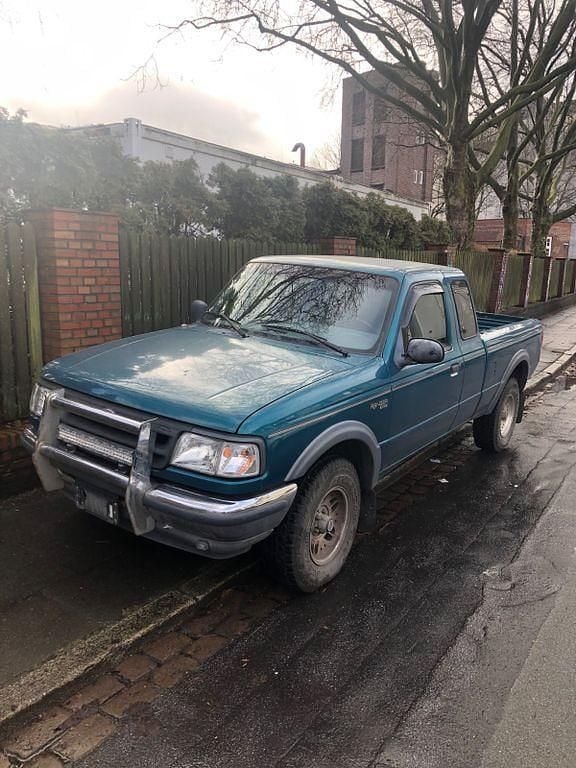 Grün Gebraucht 1994 Ford Ranger Abholung | 6.690 € - Bild 1/4