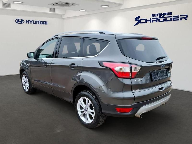 Gebraucht Ford Kuga Titanium 150 PS (110 kW) 2019 Metallic) (grau SUV