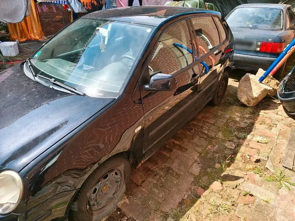 Gebraucht VW Polo 65 PS (47 kW) 2003 Schwarz Kleinwagen