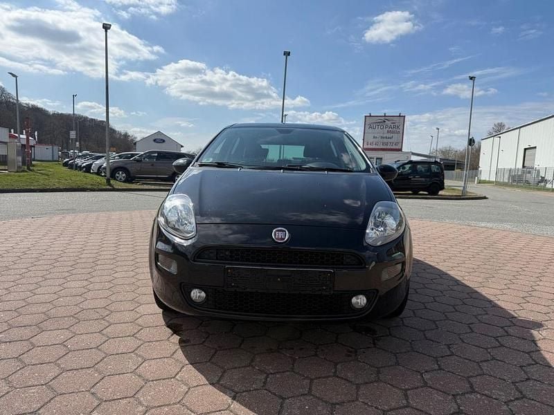 Gebraucht Fiat Punto More 69 PS (50 kW) 2018 Schwarz Kleinwagen
