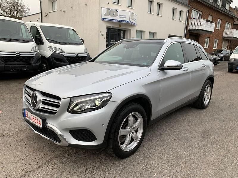 Gebraucht Mercedes GLC250 211 PS (155 kW) 2017 Silber SUV