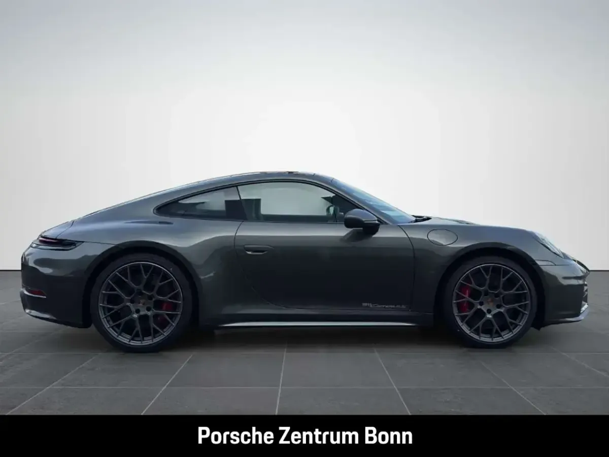 Neu Porsche 911 Carrera 4S 480 PS (353 kW) 2026 Aventuringrünmetallic Coupé