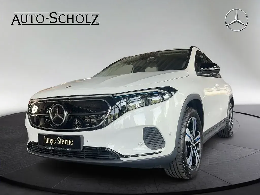 Gebraucht Mercedes EQA250 Progressive 139 kW (190 PS) 2023 Weiß SUV