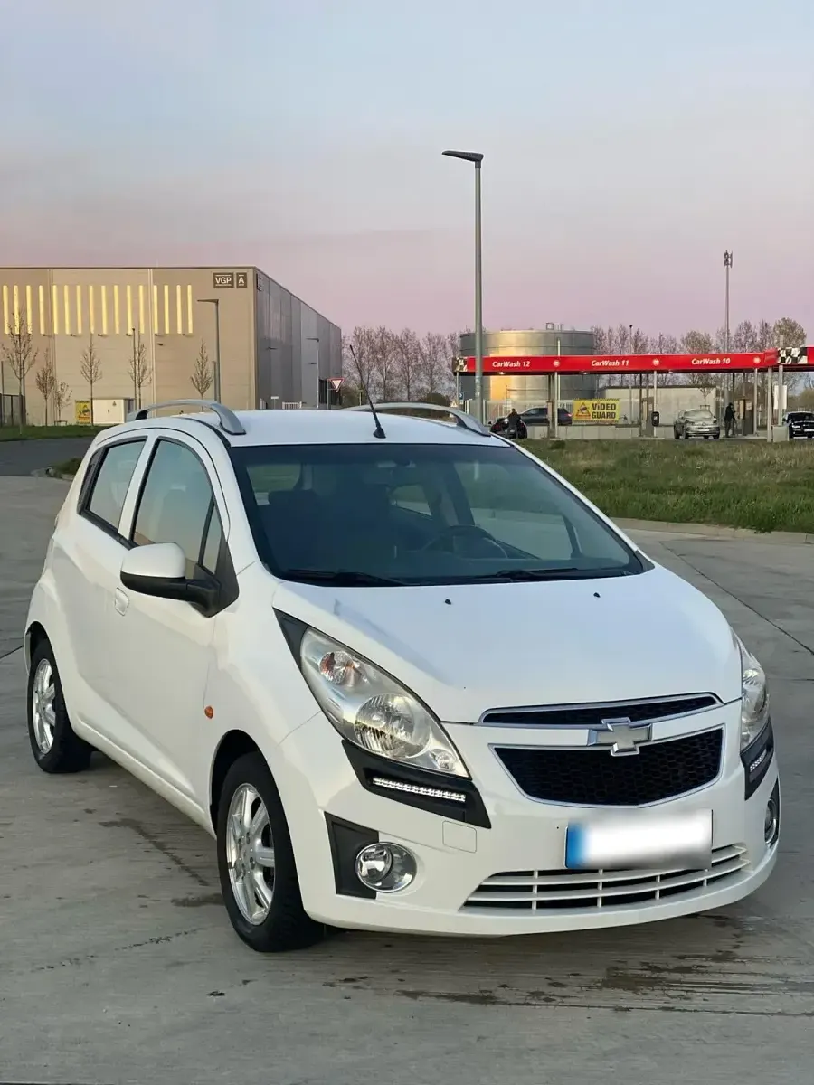 Brugt Chevrolet Spark LS 82 HK (60 kW) 2011 Hvid Hatchback