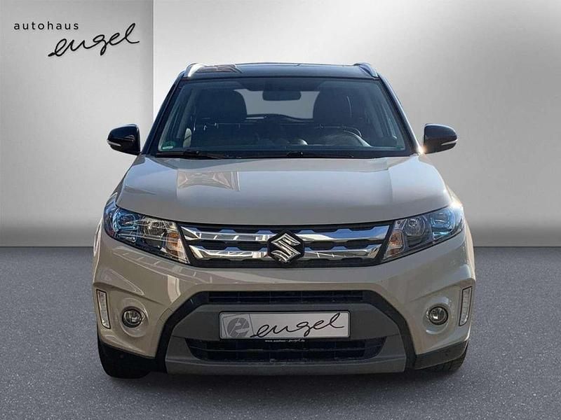 Gebraucht Suzuki Vitara Comfort+ 120 PS (88 kW) 2018 Beige SUV