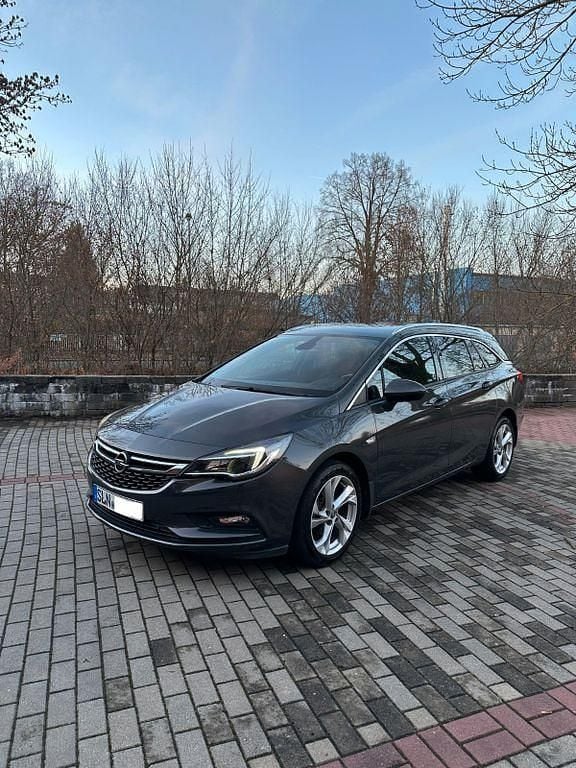 Grau Gebraucht 2016 Opel Astra Dynamic Kombi | 9.399 € (Guter Preis) - Bild 1/4