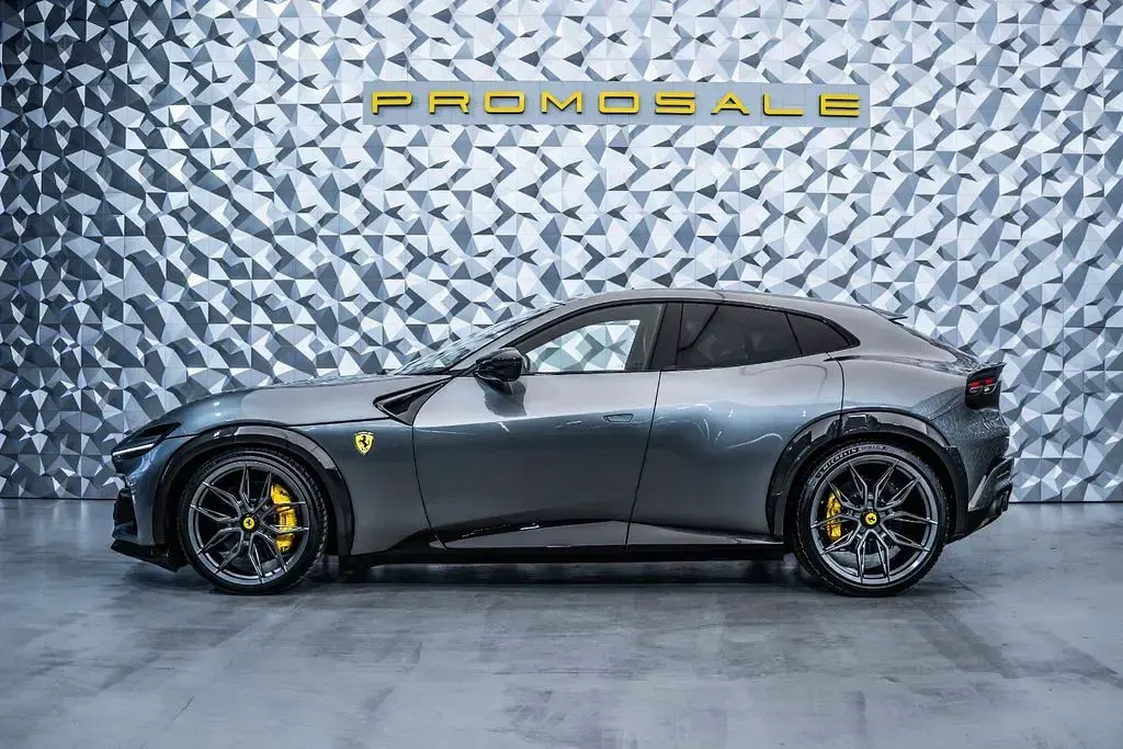 Gebraucht Ferrari Purosangue 725 PS (533 kW) 2024 Grau SUV