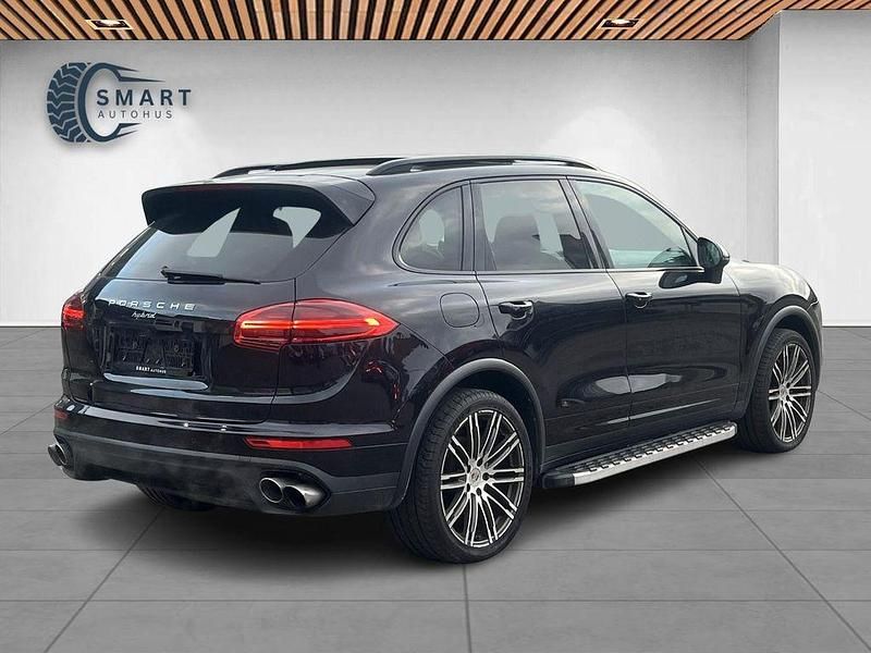 Gebraucht Porsche Cayenne S E-Hybrid 333 PS (244 kW) 2015 Schwarz SUV