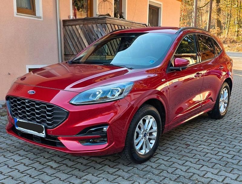 Gebraucht Ford Kuga ST-Line X 190 PS (139 kW) 2022 Rot SUV