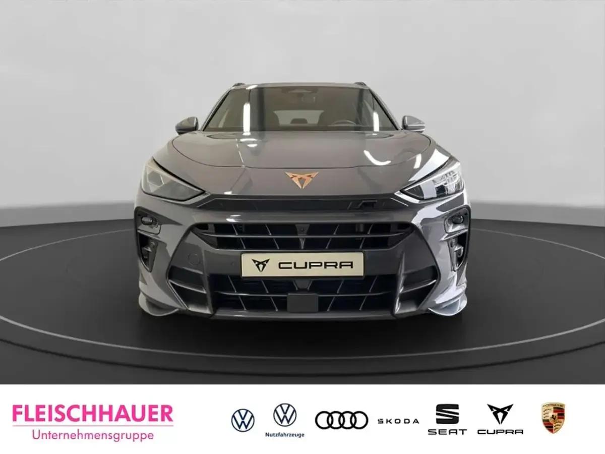 Używany Cupra Terramar VZ 325 KM (239 kW) 2024 Szary SUV