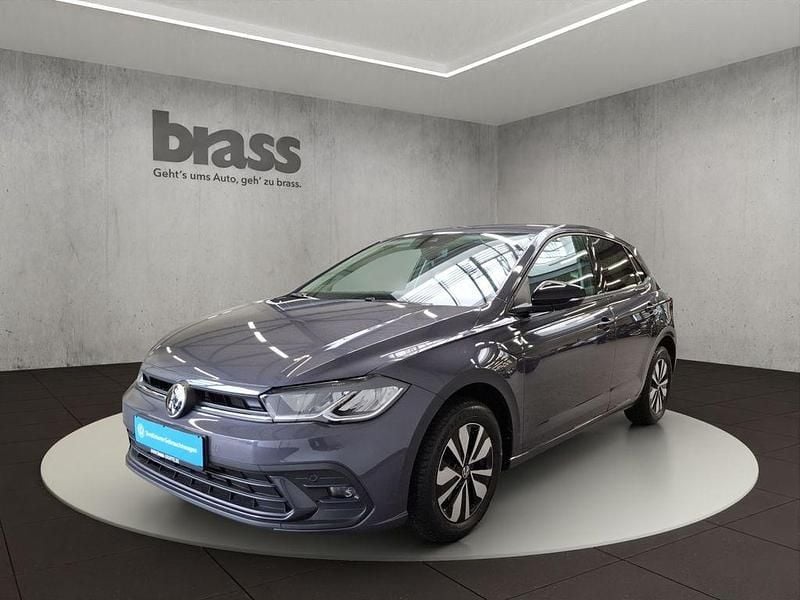 Rauchgrau metallic Gebraucht 2024 VW Polo Goal Limousine | 22.400 € (Fairer Preis) - Bild 1/4