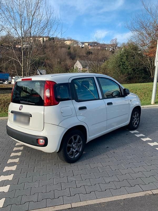 Weiß Gebraucht 2013 Fiat Panda Kleinwagen | 3.730 € (Fairer Preis) - Bild 1/4