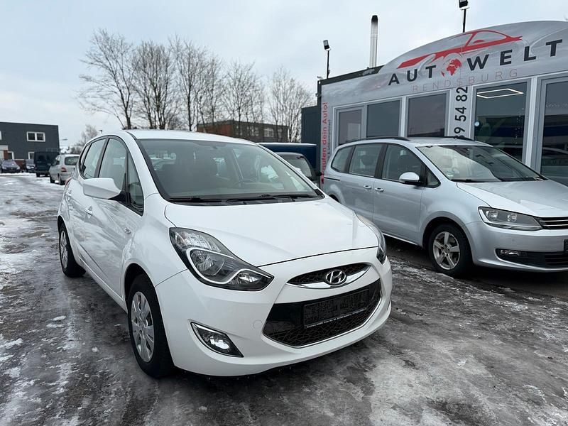 Gebraucht Hyundai ix20 90 PS (66 kW) 2012 Weiß Kleinwagen