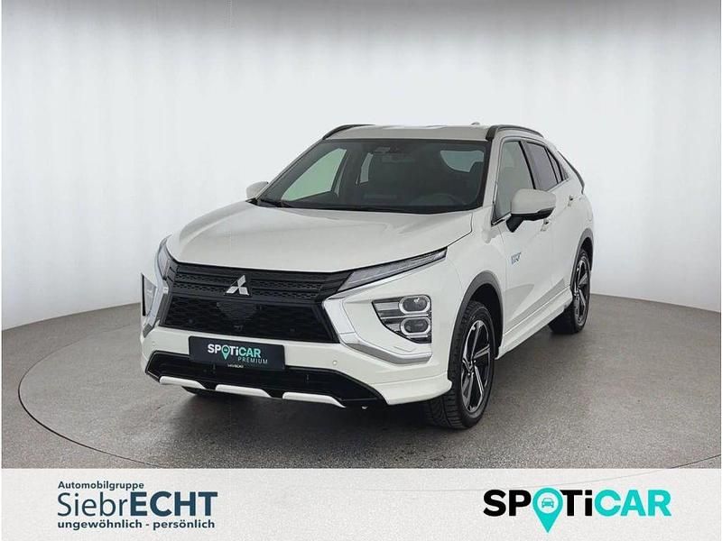 Gebraucht Mitsubishi Eclipse Cross Plus 188 PS (138 kW) 2022 Weiß (metallic) SUV