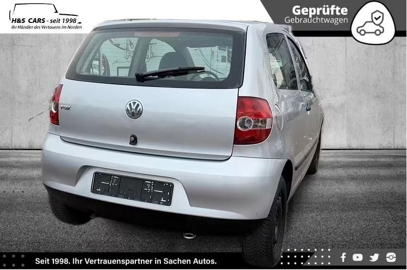 Second-hand VW Fox 54 CP (39 kW) 2007 Argintiu Hatchback