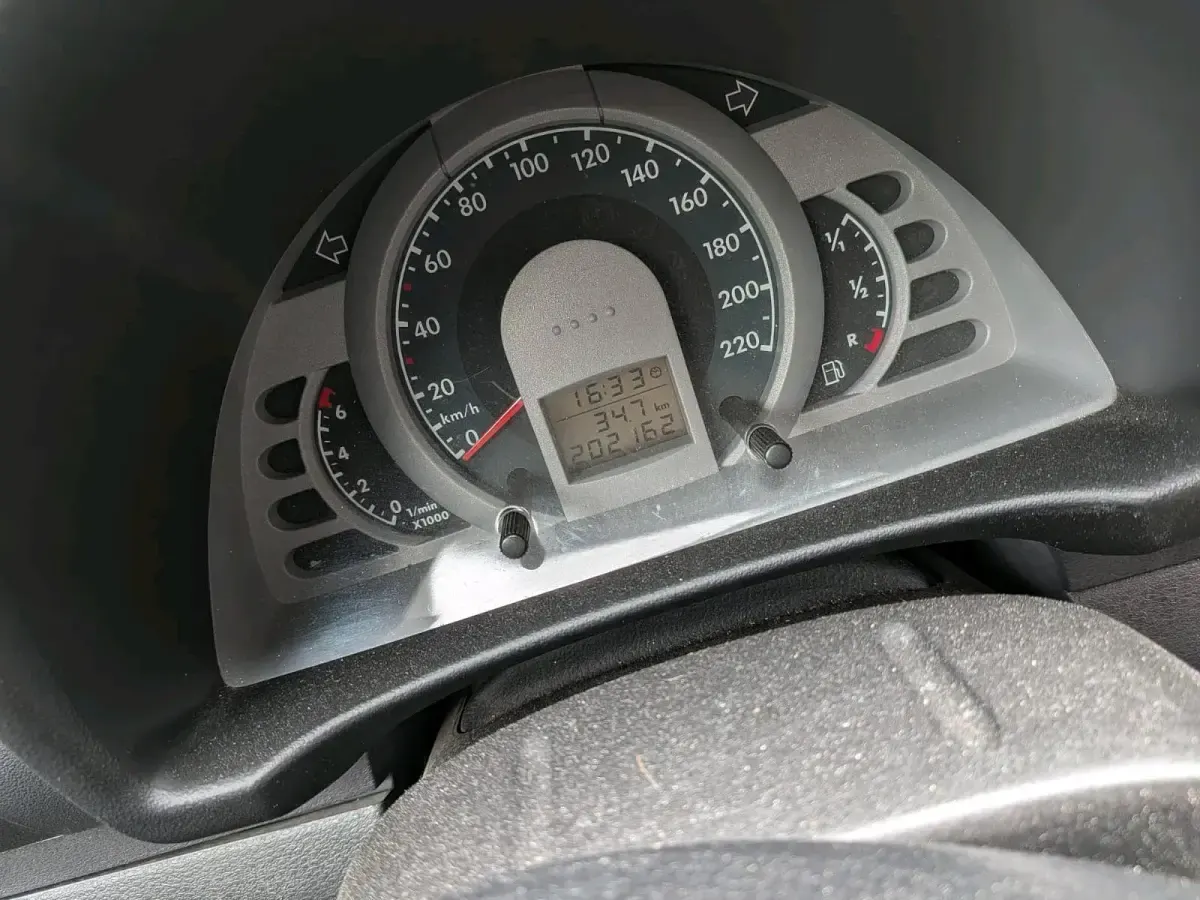 Gebraucht VW Fox 75 PS (55 kW) 2006 Schwarz Kleinwagen