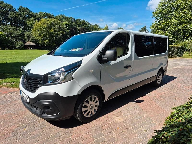 Weiß Gebraucht 2019 Renault Trafic Expression Van | 18.400 € - Bild 1/4