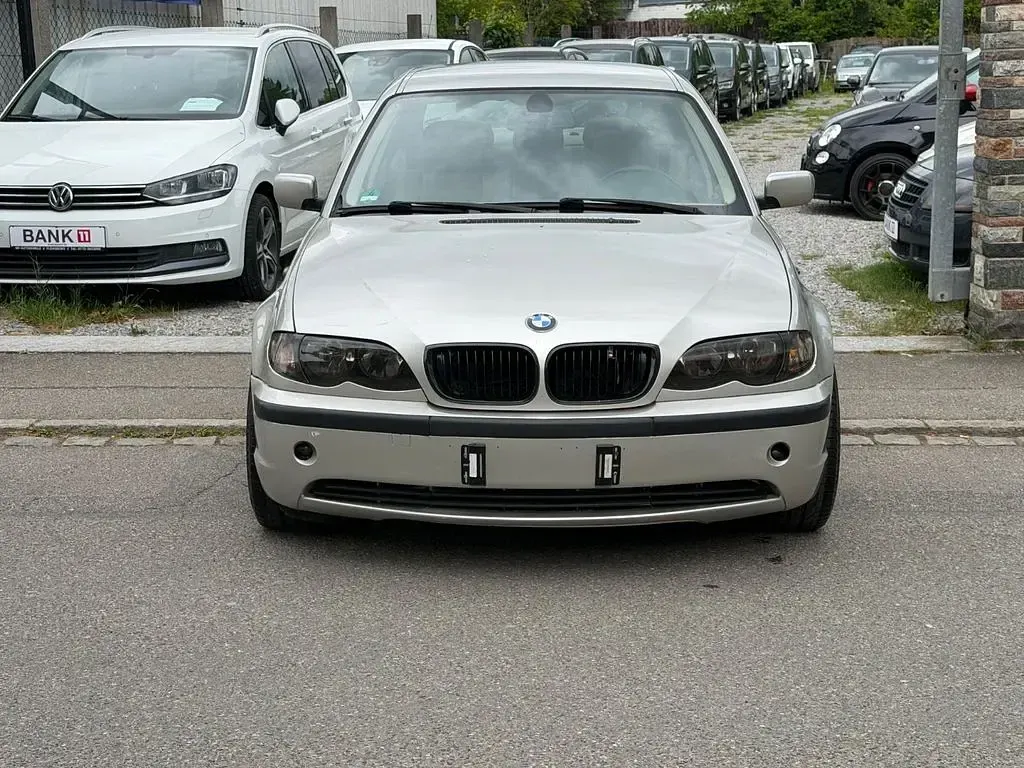 Gebraucht BMW 325 192 PS (141 kW) 2004 Limousine
