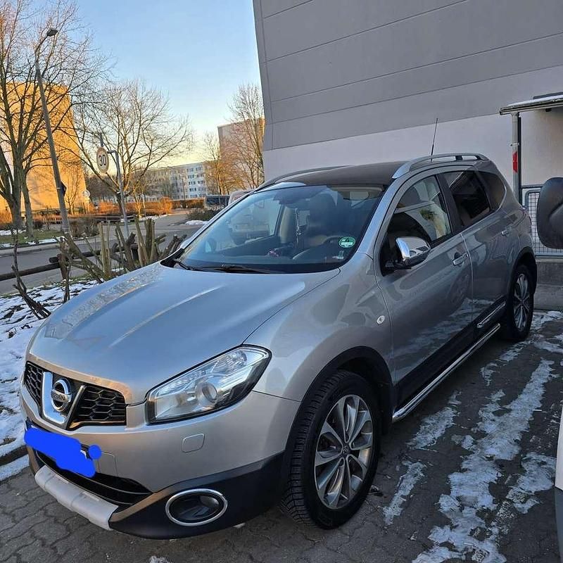 Gebraucht 2012 Nissan Qashqai +2 I-Way SUV | 10.990 € (Teuer) - Bild 1/4