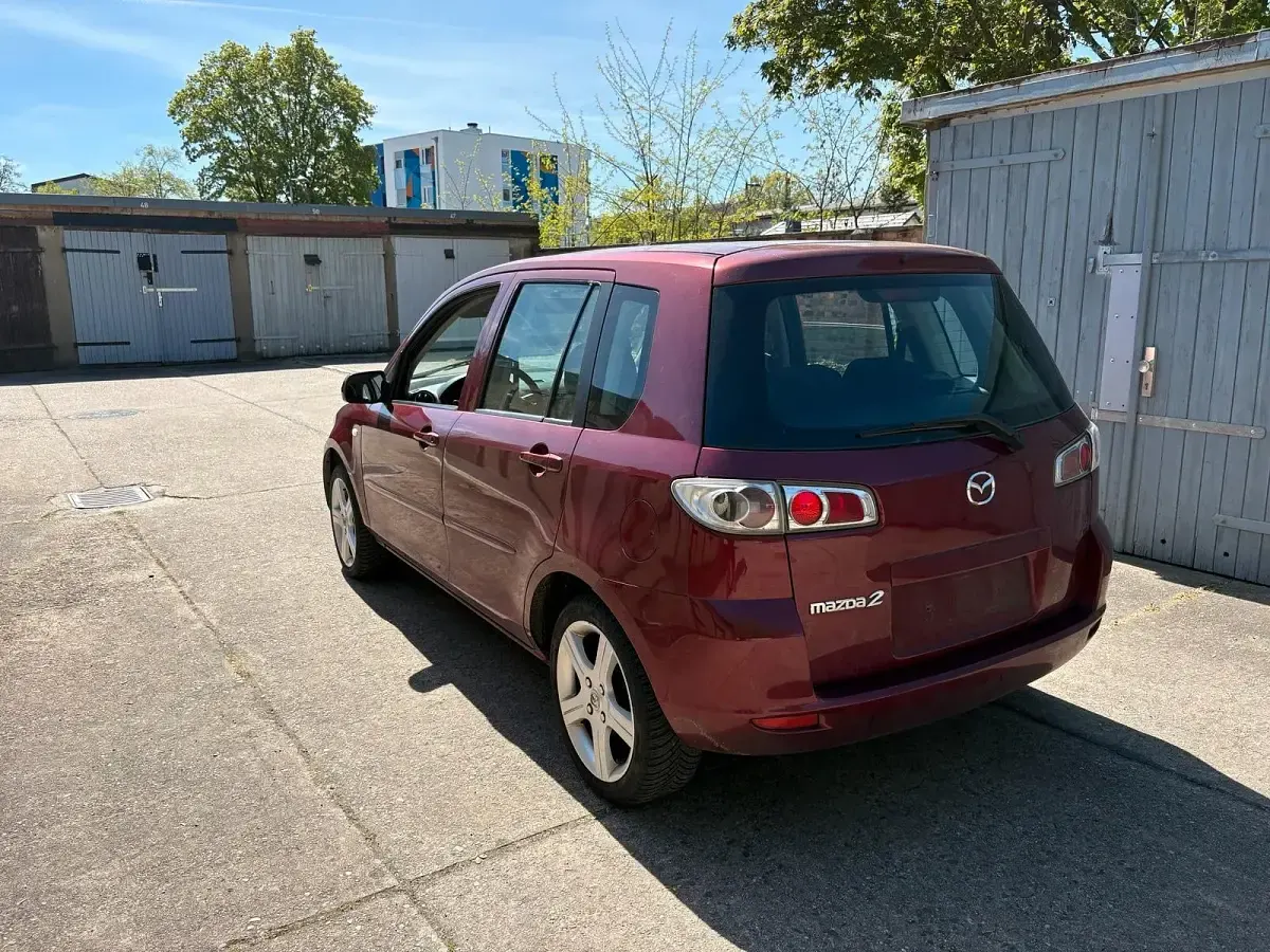 Usata Mazda 2 80 CV (58 kW) 2006 Rosso Utilitaria