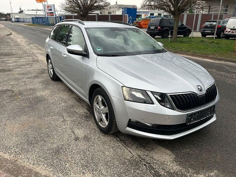 Gebraucht Skoda Octavia Ambition 116 PS (85 kW) 2020 Silber Kombi