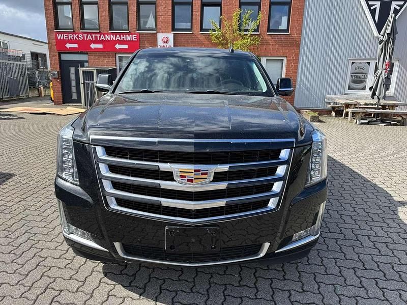 Gebraucht Cadillac Escalade 426 PS (313 kW) 2017 Schwarz SUV