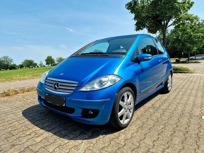 Blau Gebraucht 2007 Mercedes A170 Avantgarde Limousine | 2.390 € (Guter Preis) - Bild 1/4