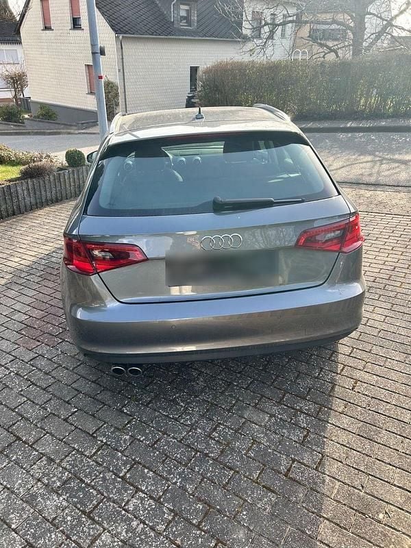 Gebraucht Audi A3 Ambition 150 PS (110 kW) 2016 Grau Limousine
