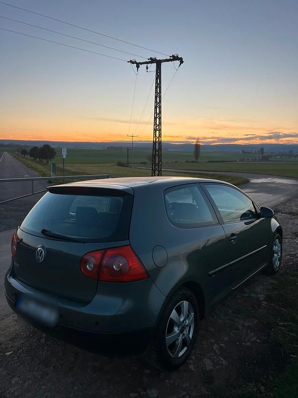 Gebraucht VW Golf V 80 PS (58 kW) 2005 Grün Kleinwagen