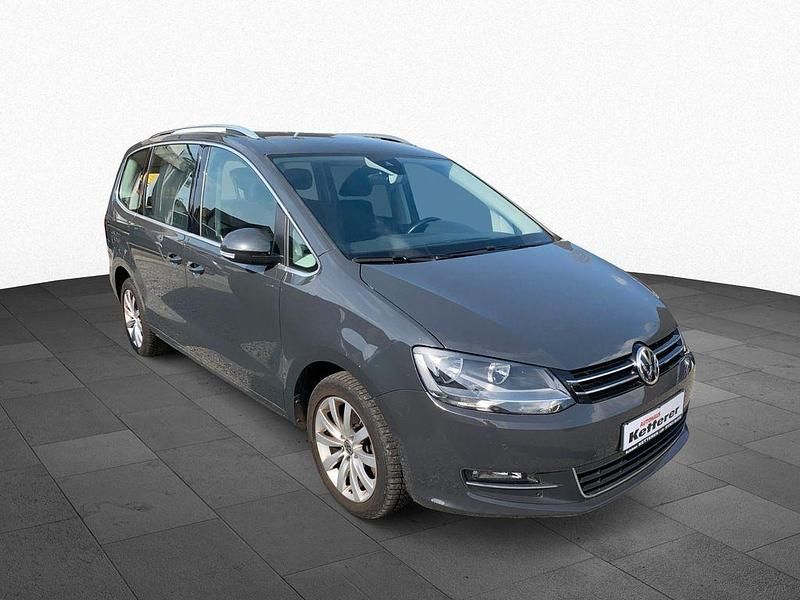 Gebraucht VW Sharan Highline 177 PS (130 kW) 2019 Grau Van / Kleinbus