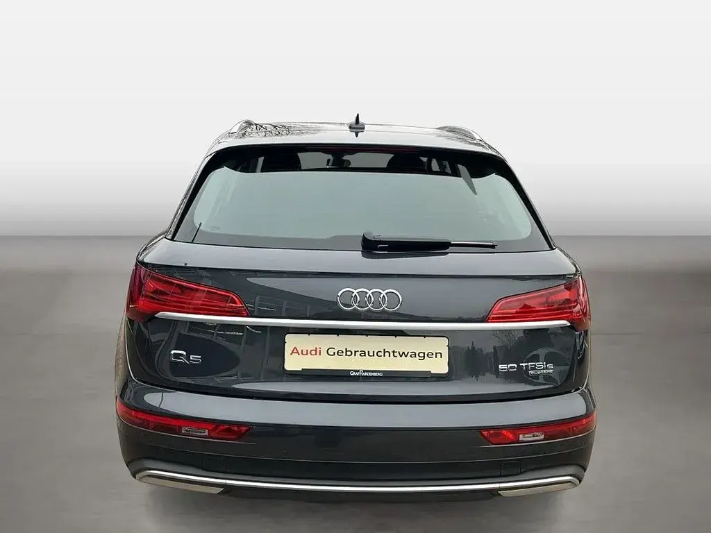 Używany Audi Q5 300 KM (220 kW) 2021 Szary SUV