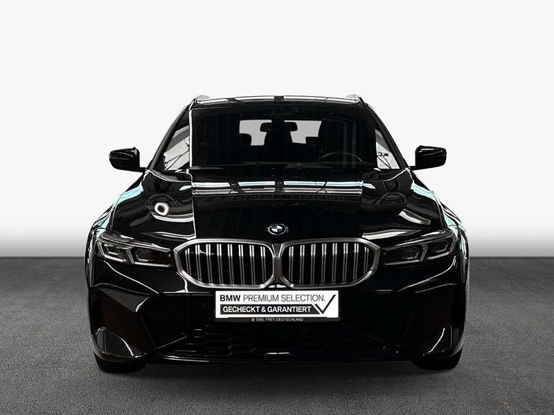 Gebraucht BMW 330e Performance 184 PS (135 kW) 2024 Schwarz Kombi