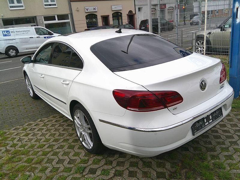 Gebraucht VW Passat 184 PS (135 kW) 2018 Weiß Limousine