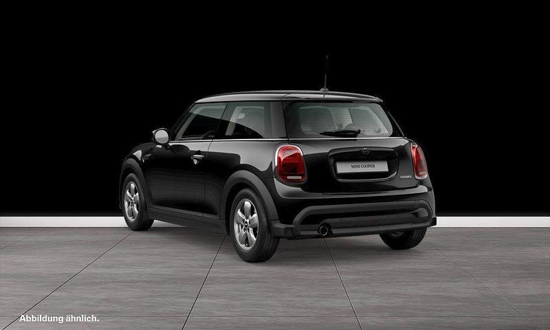 Gebraucht Mini Cooper 136 PS (100 kW) 2024 Schwarz Kleinwagen